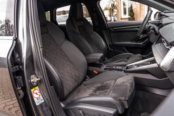 Audi A3 Sportback 40 TFSI e S Edition 204 PK S-Line ACC Ambiance Camera Keyless Elek.Klep 18''