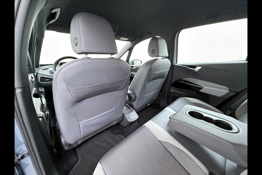 Volkswagen ID.3 Pro 62kWh SOH 91% Adaptive Cruise Navi-Pro Ecc Apple Carplay Android Auto Stoel+Stuurverwarming Led Pdc Lmv 18" Keyless start Rijstrooksensor Comfort Pakket Style Interieur Pakket Bluetooth Draadloze telefoonlader DAB 1e Eigenaar Origineel Nederlandse Auto