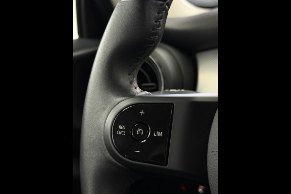 MINI Cooper 1.5 Camden CarPlay Camera