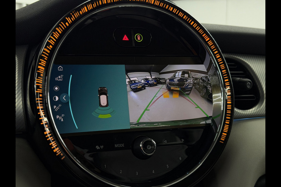 MINI Cooper 1.5 Camden CarPlay Camera