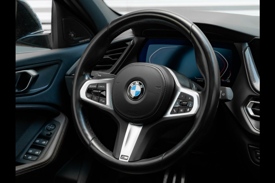 BMW 1-serie 118i M-Sport - Pano - Harman Kardon - Stoelverwarming