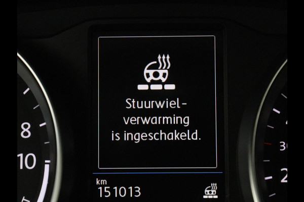 Volkswagen Passat 1.4 TSI PHEV GTE | Stoelverwarming | Trekhaak | Massage | 360 Camera | Stuurverwarming | Adaptive cruise | Matrix LED | Carplay | Navigatie | Parkeerhulp | Plug In