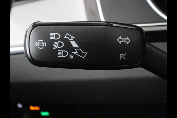 Volkswagen Passat 1.4 TSI PHEV GTE | Stoelverwarming | Trekhaak | Massage | 360 Camera | Stuurverwarming | Adaptive cruise | Matrix LED | Carplay | Navigatie | Parkeerhulp | Plug In