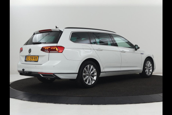 Volkswagen Passat 1.4 TSI PHEV GTE | Stoelverwarming | Trekhaak | Massage | 360 Camera | Stuurverwarming | Adaptive cruise | Matrix LED | Carplay | Navigatie | Parkeerhulp | Plug In