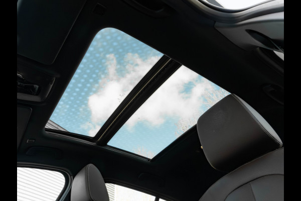BMW 1-serie 118i M-Sport - Pano - Harman Kardon - Stoelverwarming