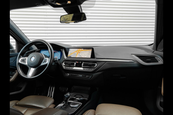 BMW 1-serie 118i M-Sport - Pano - Harman Kardon - Stoelverwarming