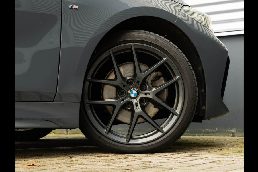 BMW 1-serie 118i M-Sport - Pano - Harman Kardon - Stoelverwarming