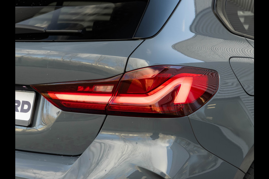 BMW 1-serie 118i M-Sport - Pano - Harman Kardon - Stoelverwarming