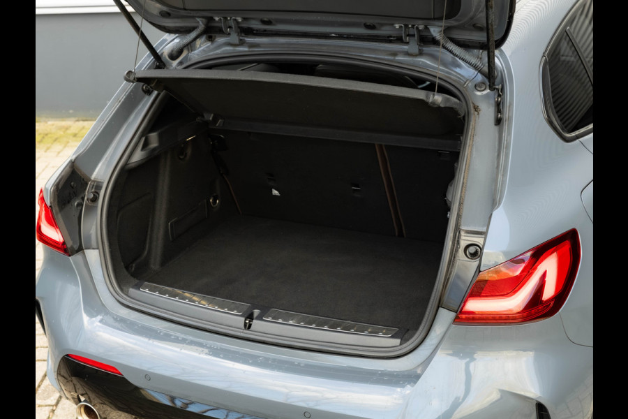 BMW 1-serie 118i M-Sport - Pano - Harman Kardon - Stoelverwarming
