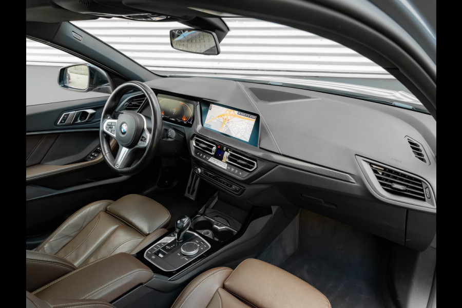 BMW 1-serie 118i M-Sport - Pano - Harman Kardon - Stoelverwarming