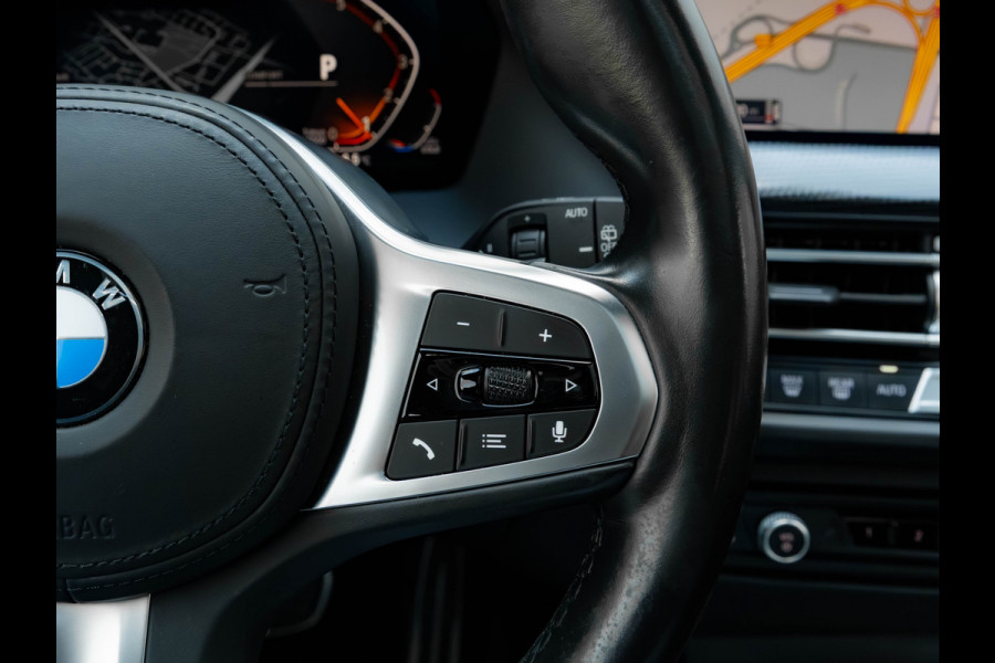 BMW 1-serie 118i M-Sport - Pano - Harman Kardon - Stoelverwarming