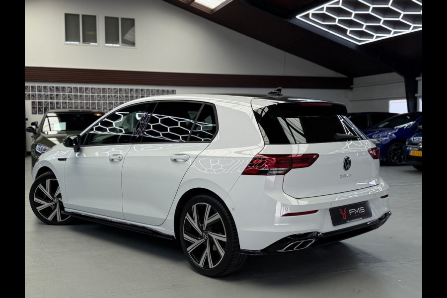 Volkswagen Golf 1.5 eTSI 3x R-Line CarPlay Camera