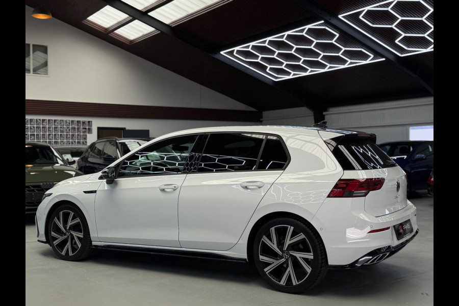 Volkswagen Golf 1.5 eTSI 3x R-Line CarPlay Camera