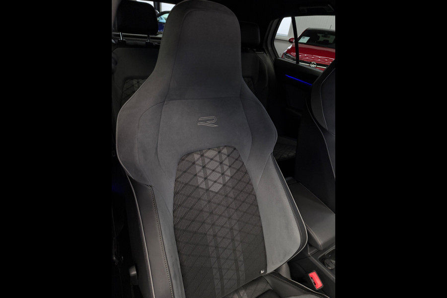 Volkswagen Golf 1.5 eTSI 3x R-Line CarPlay Camera