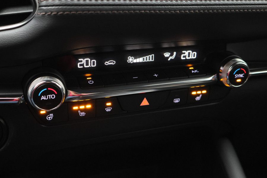 Mazda 3 2.0 e-SkyActiv-X M Hybrid 186 Comfort Camera, Head-Up, ACC, Apple Carplay, Stuur-/Stoelverw., Trekhaak