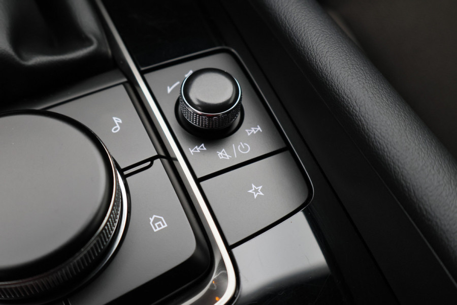 Mazda 3 2.0 e-SkyActiv-X M Hybrid 186 Comfort Camera, Head-Up, ACC, Apple Carplay, Stuur-/Stoelverw., Trekhaak