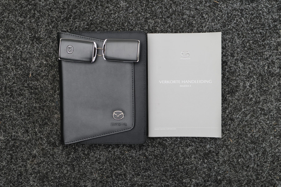 Mazda 3 2.0 e-SkyActiv-X M Hybrid 186 Comfort Camera, Head-Up, ACC, Apple Carplay, Stuur-/Stoelverw., Trekhaak