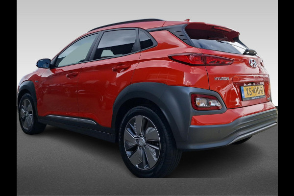 Hyundai Kona EV Premium 64 kWh Incl. Elektrisch verstelbare stoelen | Elektrisch bedienbare achterklep | Warmtepomp