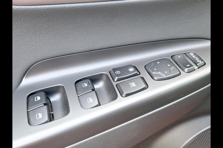 Hyundai Kona EV Premium 64 kWh Incl. Elektrisch verstelbare stoelen | Elektrisch bedienbare achterklep | Warmtepomp