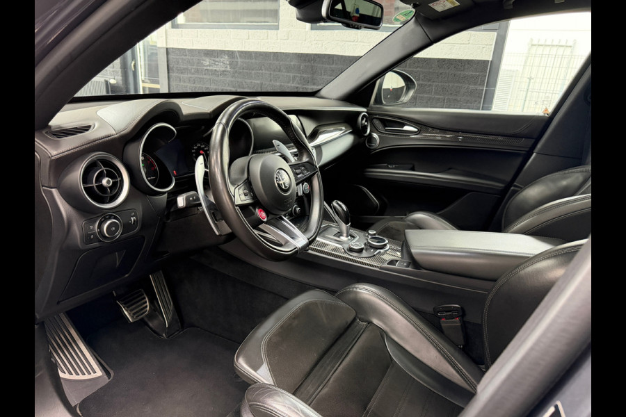 Alfa Romeo Stelvio 2.9 V6 AWD Quadrifoglio | Pano | 20" | Alcantara | Carbon | Dealeronderhouden