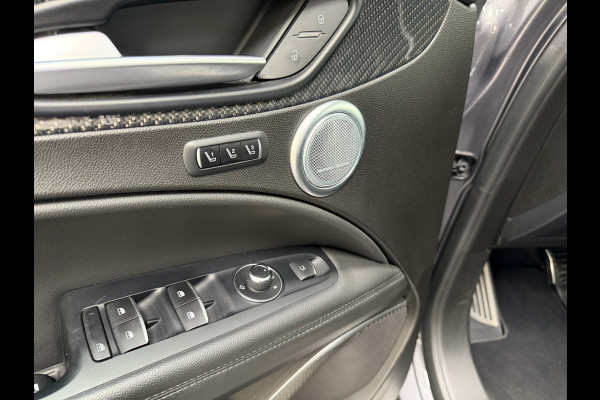Alfa Romeo Stelvio 2.9 V6 AWD Quadrifoglio | Pano | 20" | Alcantara | Carbon | Dealeronderhouden