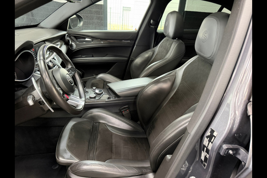 Alfa Romeo Stelvio 2.9 V6 AWD Quadrifoglio | Pano | 20" | Alcantara | Carbon | Dealeronderhouden
