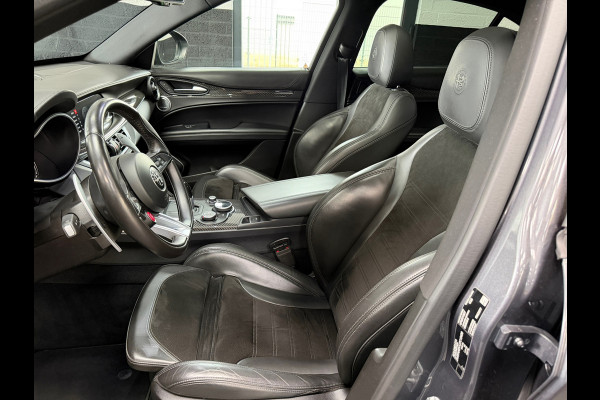 Alfa Romeo Stelvio 2.9 V6 AWD Quadrifoglio | Pano | 20" | Alcantara | Carbon | Dealeronderhouden