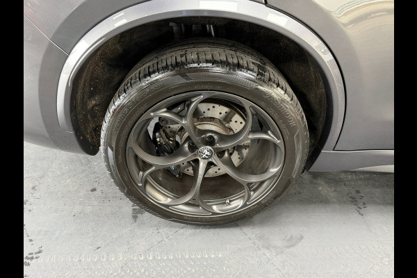 Alfa Romeo Stelvio 2.9 V6 AWD Quadrifoglio | Pano | 20" | Alcantara | Carbon | Dealeronderhouden