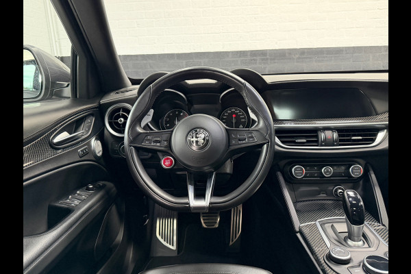 Alfa Romeo Stelvio 2.9 V6 AWD Quadrifoglio | Pano | 20" | Alcantara | Carbon | Dealeronderhouden