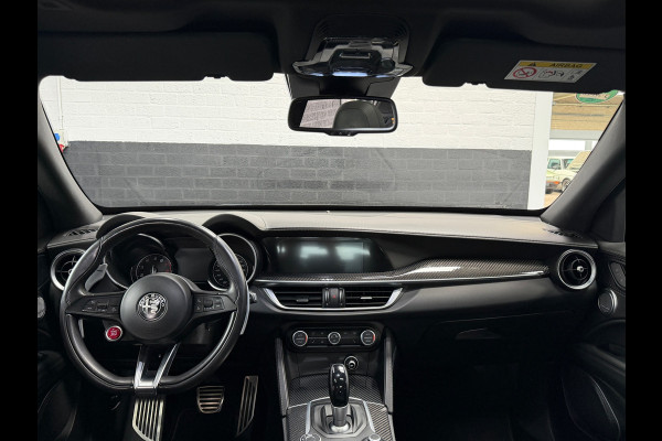 Alfa Romeo Stelvio 2.9 V6 AWD Quadrifoglio | Pano | 20" | Alcantara | Carbon | Dealeronderhouden