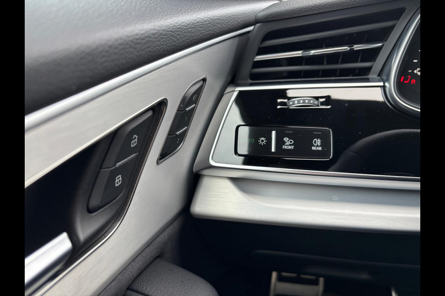Audi Q8 60 TFSI e quattro Pro Line S Competition PANORAMADAK ADAPTIVE CRUISE CONTROL ADATIEVE LED KOPLAMPEN VOORSTOELEN MET MEMORY 22 INCH VELGEN