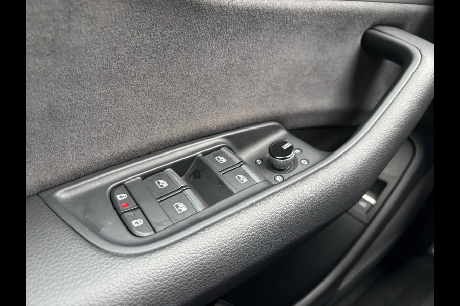 Audi Q8 60 TFSI e quattro Pro Line S Competition PANORAMADAK ADAPTIVE CRUISE CONTROL ADATIEVE LED KOPLAMPEN VOORSTOELEN MET MEMORY 22 INCH VELGEN