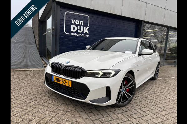BMW 3 Serie Touring 320e Touring M-Sport PRO PHEV SHADOWLINE ADEPTIVE KOPLAMPEN 360 CAMERA DRIVER ASSIST HEAD-UP DISPLAY INNOVATION PAKKET