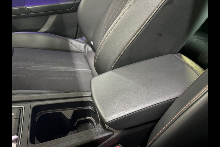 CUPRA Leon 2.0 TSI VZ 300 PK Pano*Keyless*Sfeer