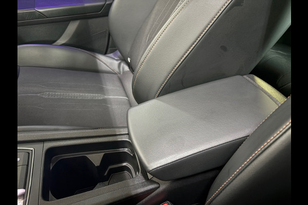 CUPRA Leon 2.0 TSI VZ 300 PK Pano*Keyless*Sfeer