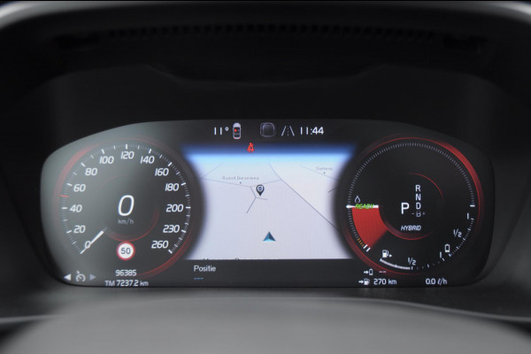 Volvo XC40 T4 211PK Automaat Plus Dark /  cruise control / Elektrische stoelen / Harman Kardon audio / Pilot assist / Stoel en stuur verwarming / Elektrische achterklep / Parkeersensoren met camera / Google infotainment