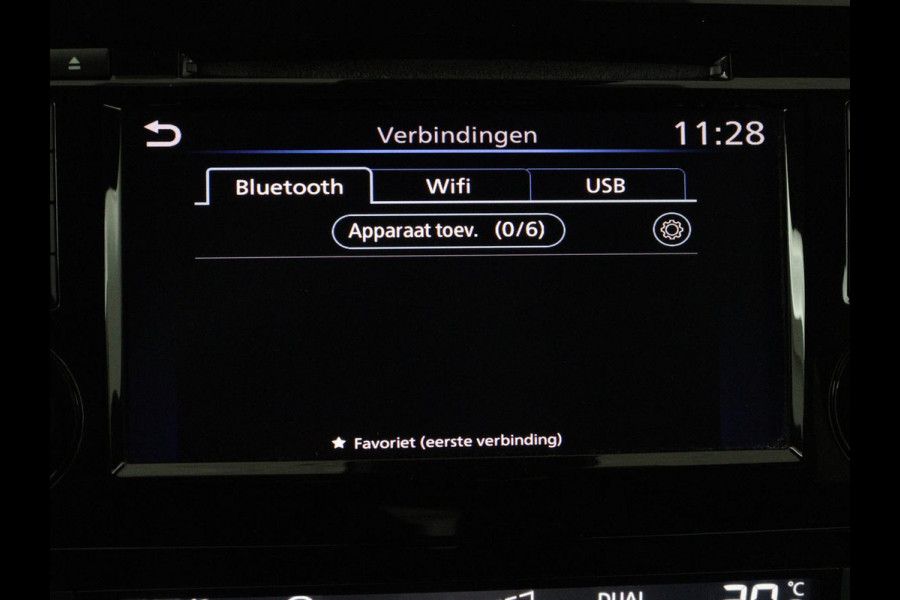 Nissan QASHQAI 1.3 DIG-T Tekna+ | Automaat | Panoramadak | Leder | Trekhaak | Stoelverwarming | 360 Camera | Adaptive cruise | Bose Sound | Navigatie | Carplay | Full LED |