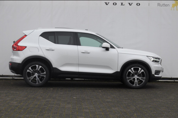 Volvo XC40 B4 211PK Automaat Inscription / Elektrische stoelen met geheugen / Keyless entry / Elektrische achterklep / Harman Kardon audio / Parkeersensoren met camera / stoel - en stuurwielverwarming /