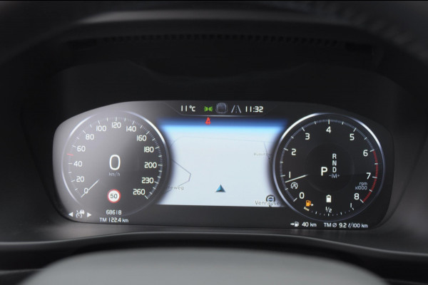 Volvo XC40 B4 211PK Automaat Inscription / Elektrische stoelen met geheugen / Keyless entry / Elektrische achterklep / Harman Kardon audio / Parkeersensoren met camera / stoel - en stuurwielverwarming /