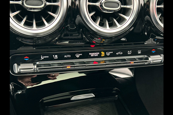Mercedes-Benz A-Klasse 250 e AMG Line | Pano/Dak | Widescreen | Camera | Origineel NL | Trekhaak