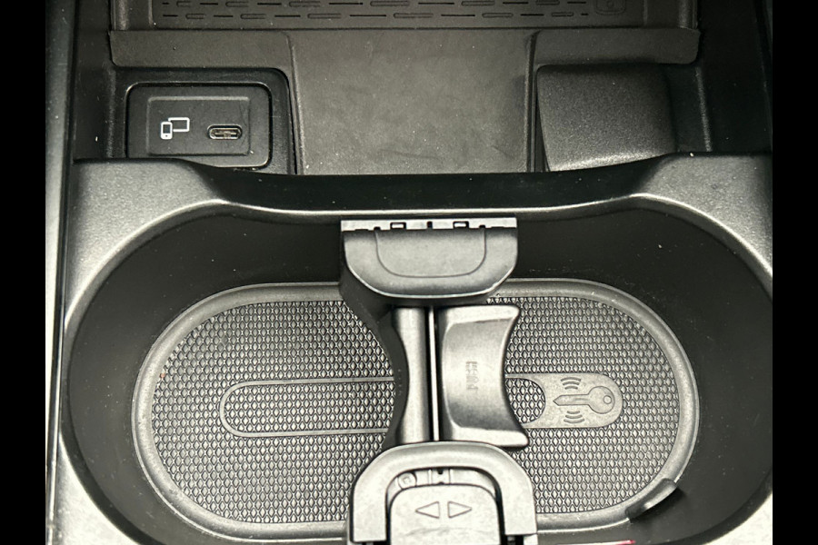 Mercedes-Benz A-Klasse 250 e AMG Line | Pano/Dak | Widescreen | Camera | Origineel NL | Trekhaak