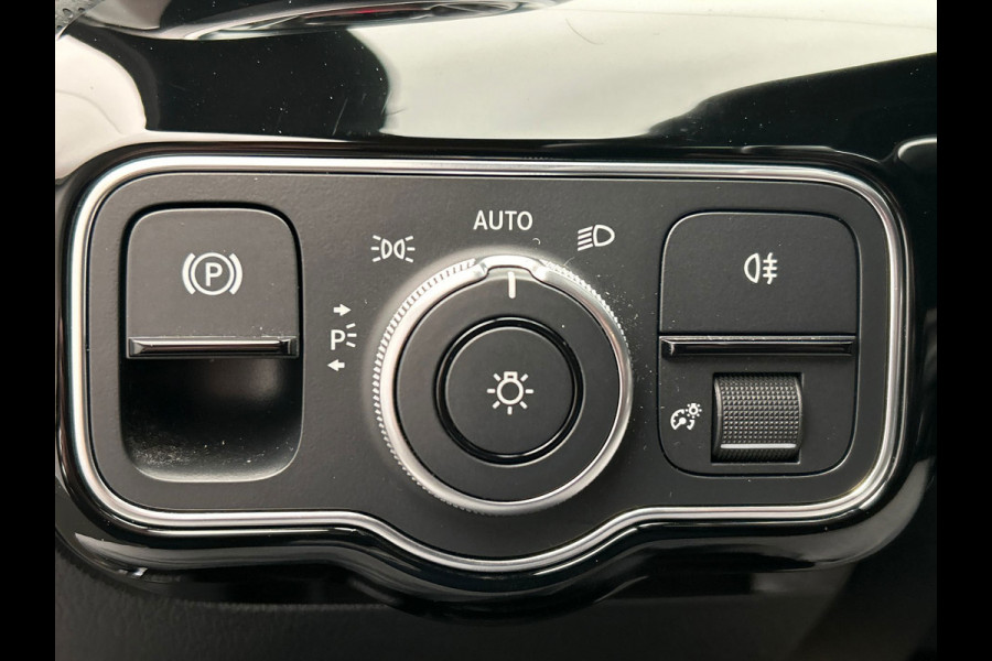 Mercedes-Benz A-Klasse 250 e AMG Line | Pano/Dak | Widescreen | Camera | Origineel NL | Trekhaak