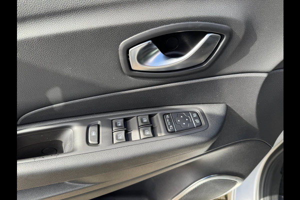 Renault Captur TCe 90 Intens Lage km stand! / Navi / Camera / P-sensoren / Clima / LM velgen