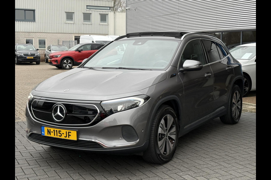 Mercedes-Benz EQA 250 Business Solution Luxury 67 kWh | 95% SOH | Wegklapbare Trekhaak | Panoramadak | Stoelverwarming | Elek. Kofferklep |