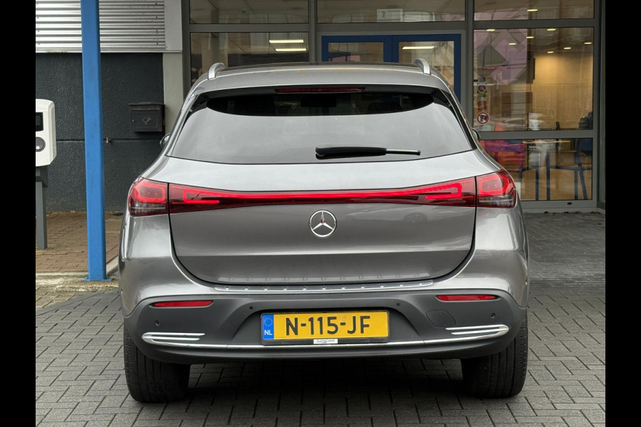 Mercedes-Benz EQA 250 Business Solution Luxury 67 kWh | 95% SOH | Wegklapbare Trekhaak | Panoramadak | Stoelverwarming | Elek. Kofferklep |