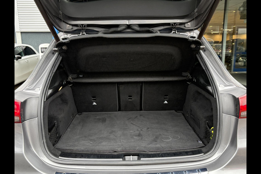 Mercedes-Benz EQA 250 Business Solution Luxury 67 kWh | 95% SOH | Wegklapbare Trekhaak | Panoramadak | Stoelverwarming | Elek. Kofferklep |