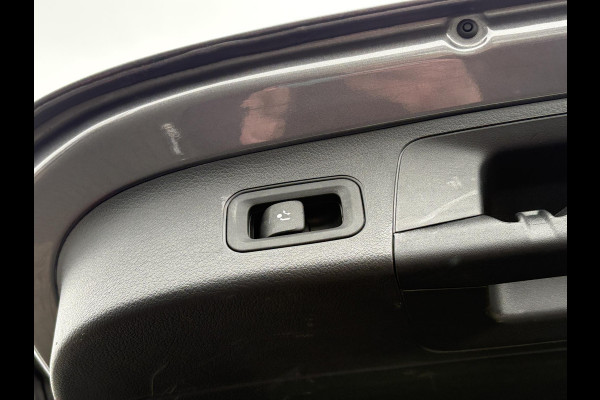 Mercedes-Benz EQA 250 Business Solution Luxury 67 kWh | 95% SOH | Wegklapbare Trekhaak | Panoramadak | Stoelverwarming | Elek. Kofferklep |