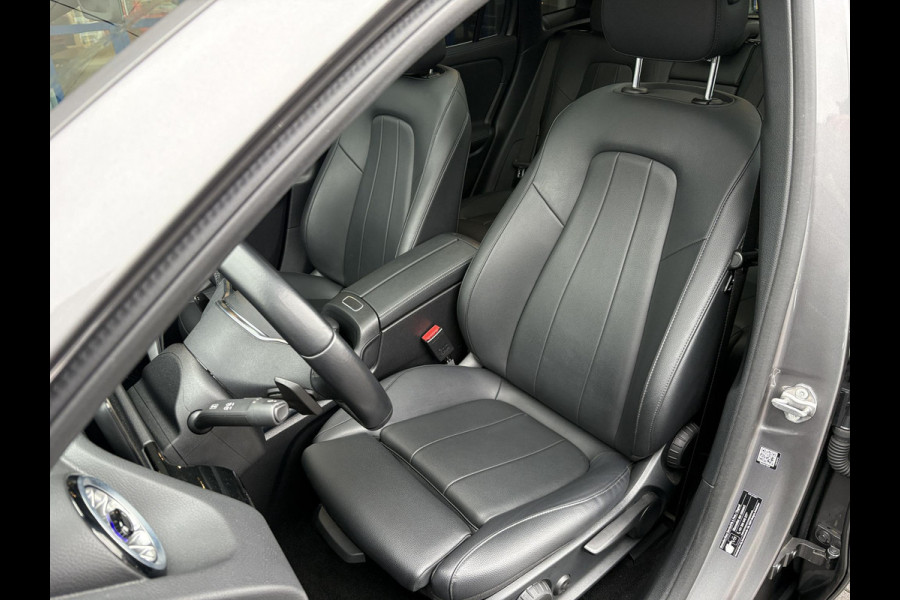 Mercedes-Benz EQA 250 Business Solution Luxury 67 kWh | 95% SOH | Wegklapbare Trekhaak | Panoramadak | Stoelverwarming | Elek. Kofferklep |