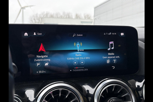 Mercedes-Benz EQA 250 Business Solution Luxury 67 kWh | 95% SOH | Wegklapbare Trekhaak | Panoramadak | Stoelverwarming | Elek. Kofferklep |