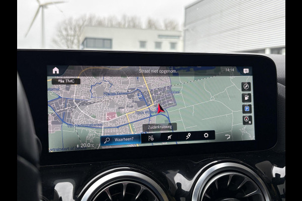 Mercedes-Benz EQA 250 Business Solution Luxury 67 kWh | 95% SOH | Wegklapbare Trekhaak | Panoramadak | Stoelverwarming | Elek. Kofferklep |